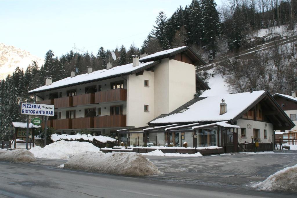 Residence Elga Valdisotto Exterior photo